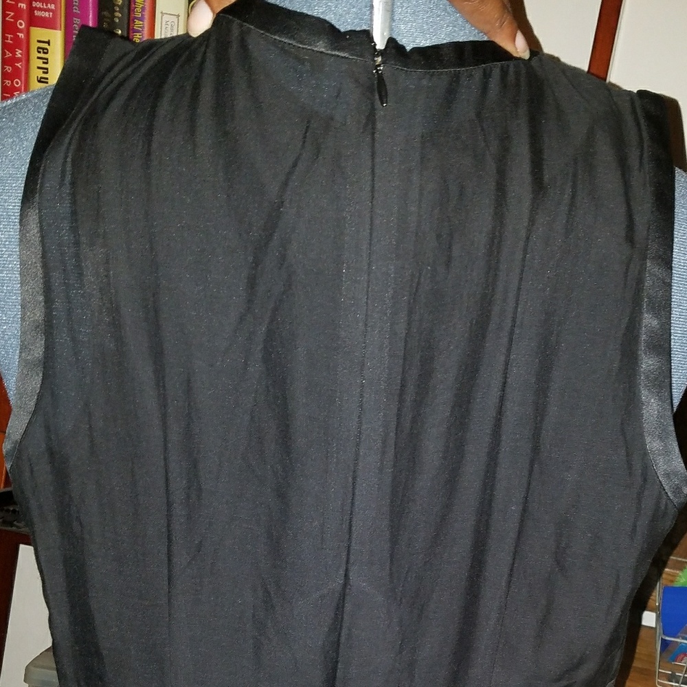 Size 2 BCBG Max Azria Ruffle Front Dress - Picture 5 of 5